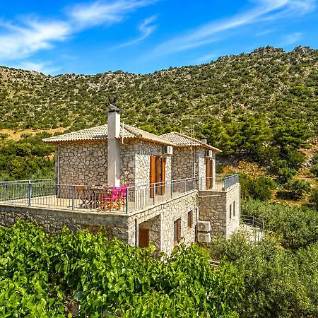 Holiday home Stunning In Astros Arkadias With Wifi Arkadiko Chorio