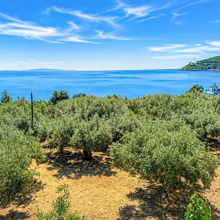 Stunning In Astros Arkadias With Wifi *