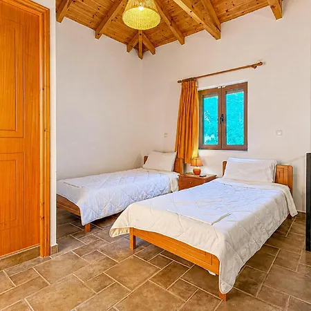 Stunning In Astros Arkadias With Wifi Holiday home *